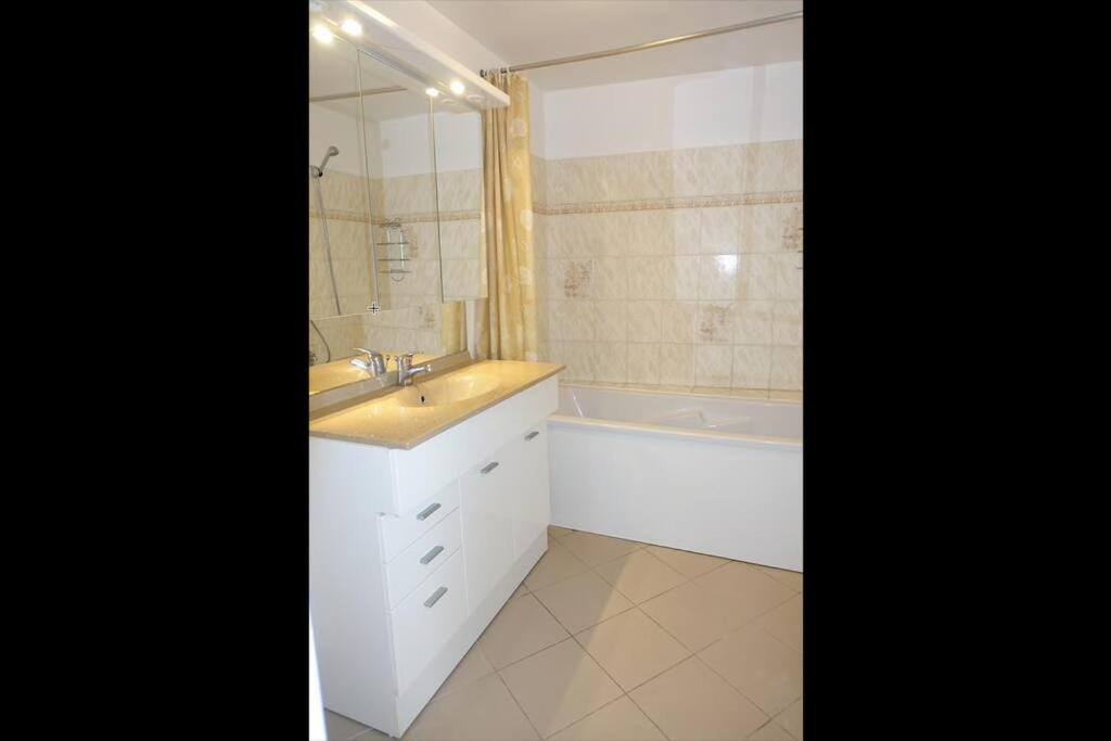 Appartement Max1 T2 Avec Terrasse à Saint-Valery-en-Caux Extérieur photo